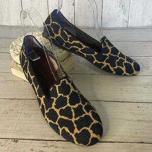 Rothy's NWOT Limited Addition Indigo Giraffe Print Loafer Flat